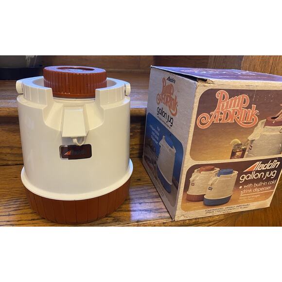 Vintage Aladdin Pump A Drink 1 Gallon Jug in Box - Picture 1 of 9